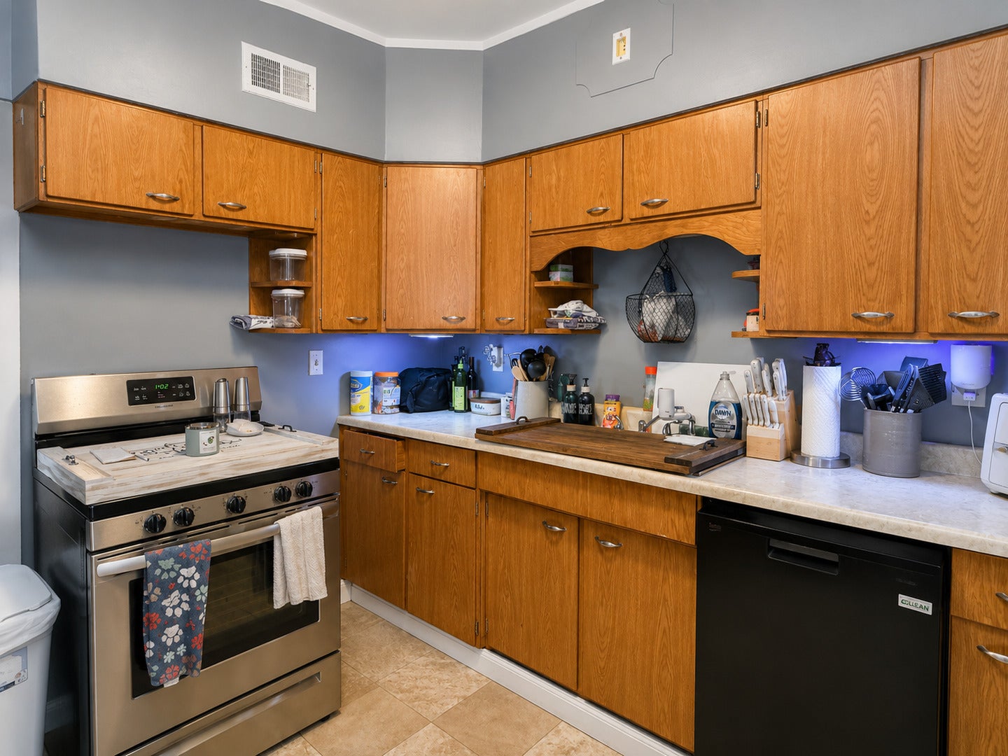 414 Locust Street