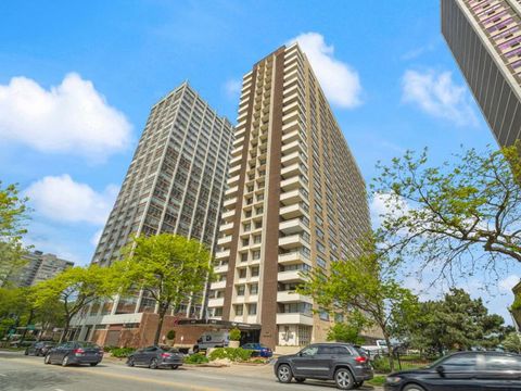 Photo of 6157 N Sheridan Road #3M, Chicago, IL 60660 (MLS # 12551040)