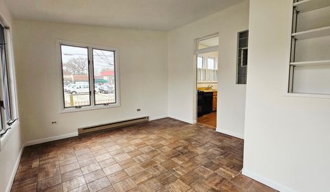 Tiny photo for 512 N Ridgeland Avenue, Oak Park, IL 60302 (MLS # 12575000)