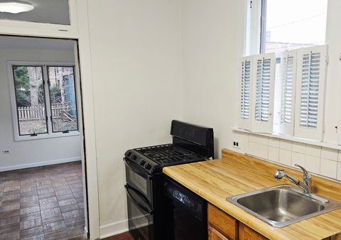 Tiny photo for 512 N Ridgeland Avenue, Oak Park, IL 60302 (MLS # 12575000)