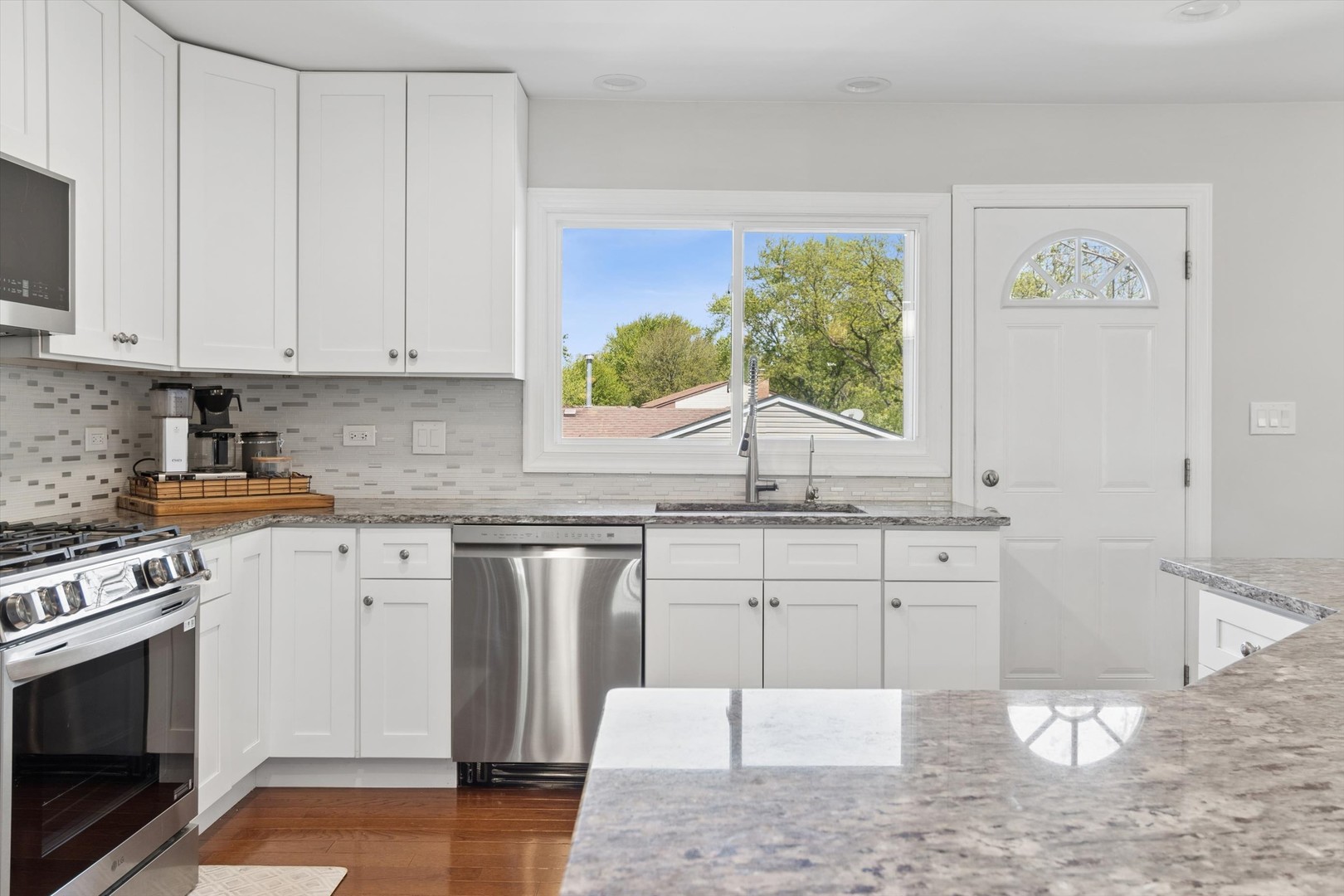 224 E Cedarwood Court