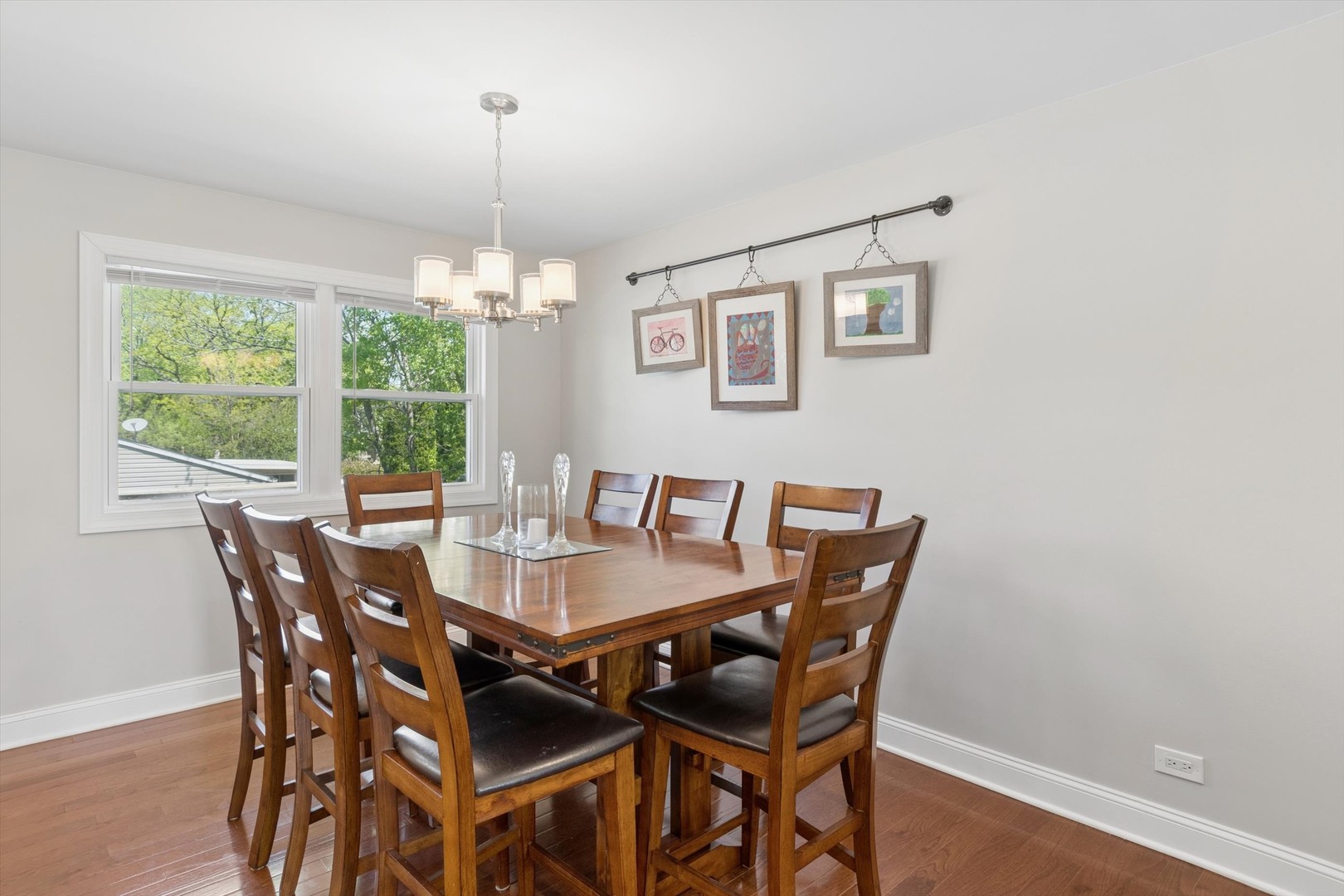 224 E Cedarwood Court