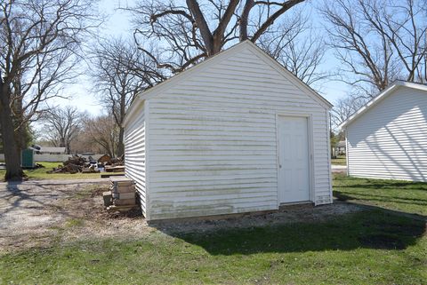 Tiny photo for 905 E Center Street, Ottawa, IL 61350 (MLS # 12614668)