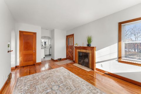 Tiny photo for 2341 33 Street, Moline, IL 61265 (MLS # 100000403)