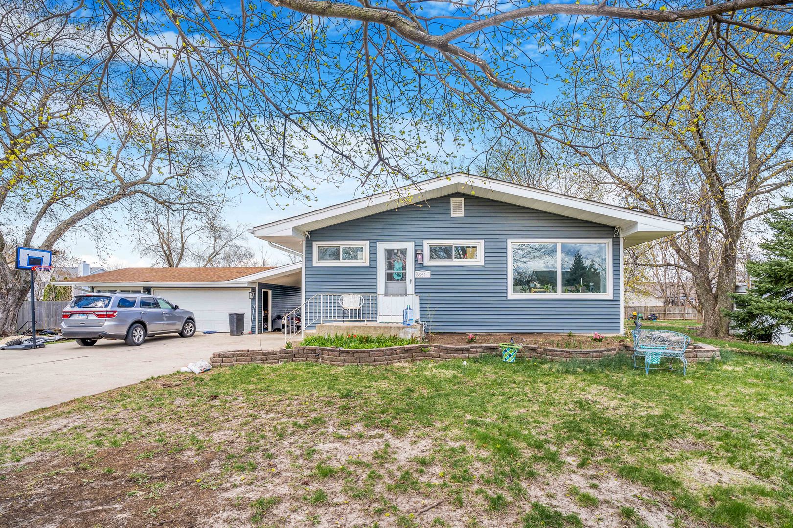 22252 W Taylor Road
