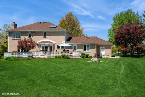 Tiny photo for 307 Anne Court, Prospect Heights, IL 60070 (MLS # 12477299)