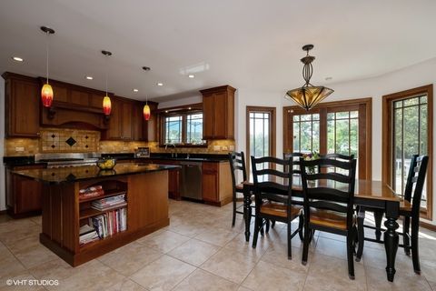 Tiny photo for 307 Anne Court, Prospect Heights, IL 60070 (MLS # 12477299)