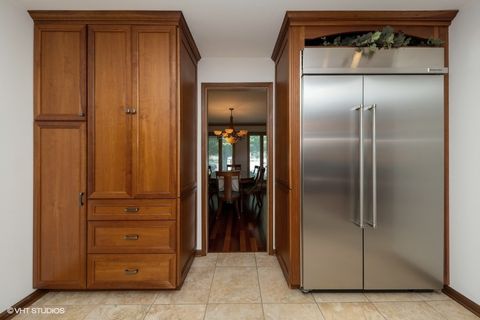 Tiny photo for 307 Anne Court, Prospect Heights, IL 60070 (MLS # 12477299)