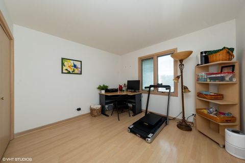Tiny photo for 307 Anne Court, Prospect Heights, IL 60070 (MLS # 12477299)