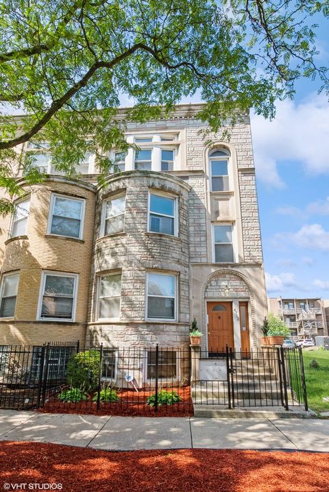 4732 S Saint Lawrence Avenue 3 Chicago IL 60615