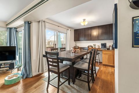 Tiny photo for 149 Brandywine Court, Vernon Hills, IL 60061 (MLS # 12589716)