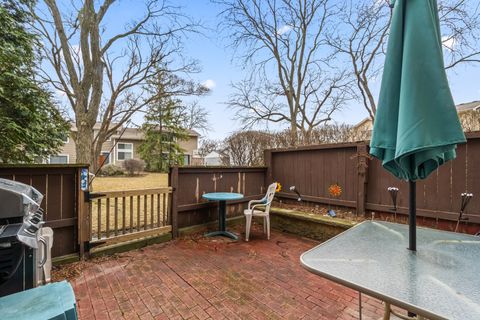 Tiny photo for 149 Brandywine Court, Vernon Hills, IL 60061 (MLS # 12589716)