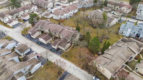 Tiny photo for 149 Brandywine Court, Vernon Hills, IL 60061 (MLS # 12589716)