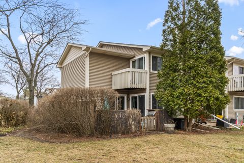 Tiny photo for 149 Brandywine Court, Vernon Hills, IL 60061 (MLS # 12589716)