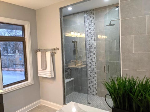 Tiny photo for 4558 S Ellis Avenue, Chicago, IL 60653 (MLS # 12614239)