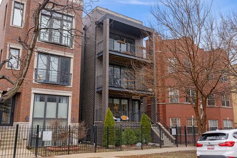 Tiny photo for 4014 N Mozart Street #1, Chicago, IL 60618 (MLS # 12588108)
