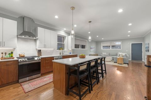 Tiny photo for 4014 N Mozart Street #1, Chicago, IL 60618 (MLS # 12588108)