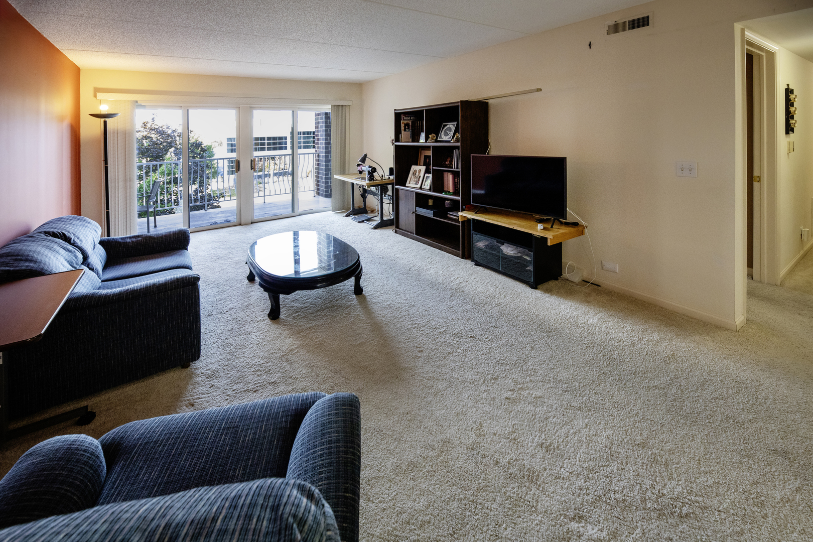 7021 W Touhy Avenue 305