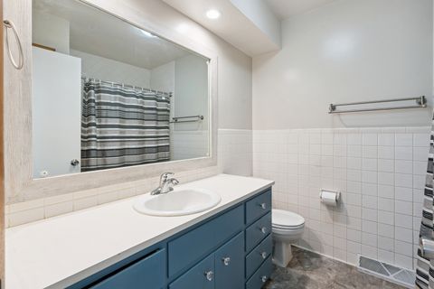 Tiny photo for 5019 34TH Avenue A, Moline, IL 61265 (MLS # 12568319)