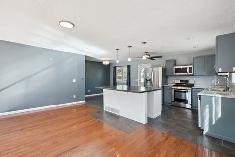 Tiny photo for 5019 34TH Avenue A, Moline, IL 61265 (MLS # 12568319)