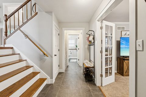 Tiny photo for 818 Bernadette Lane, Batavia, IL 60510 (MLS # 12489864)