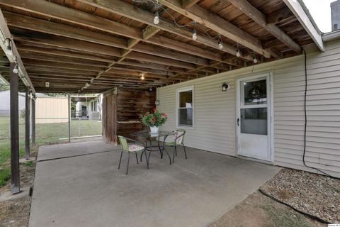 Tiny photo for 3329 Chestnut Street, Quincy, IL 62301 (MLS # 12480726)