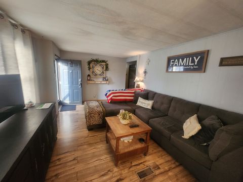 Tiny photo for 7812 STATE Street, Duquoin, IL 62832 (MLS # EB460651)