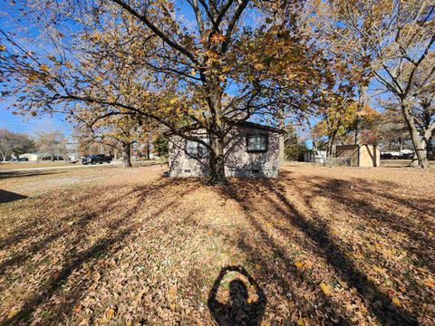 Tiny photo for 7812 STATE Street, Duquoin, IL 62832 (MLS # EB460651)
