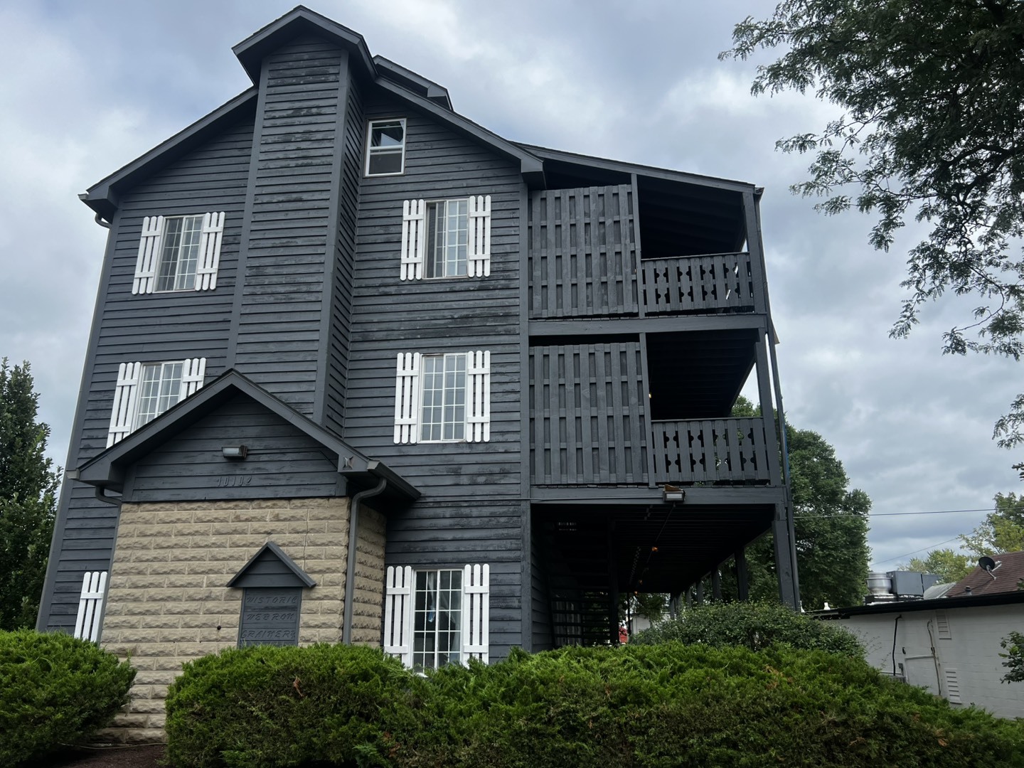 10102 Main Street 1A