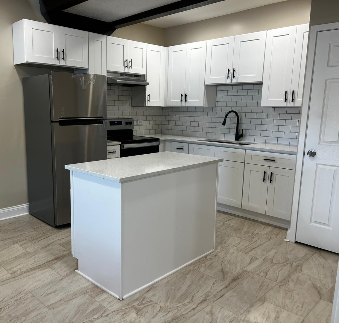 10102 Main Street 1A