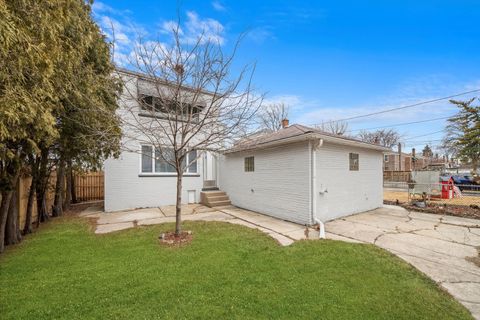 Tiny photo for 3900 Home Avenue, Stickney, IL 60402 (MLS # 12373574)