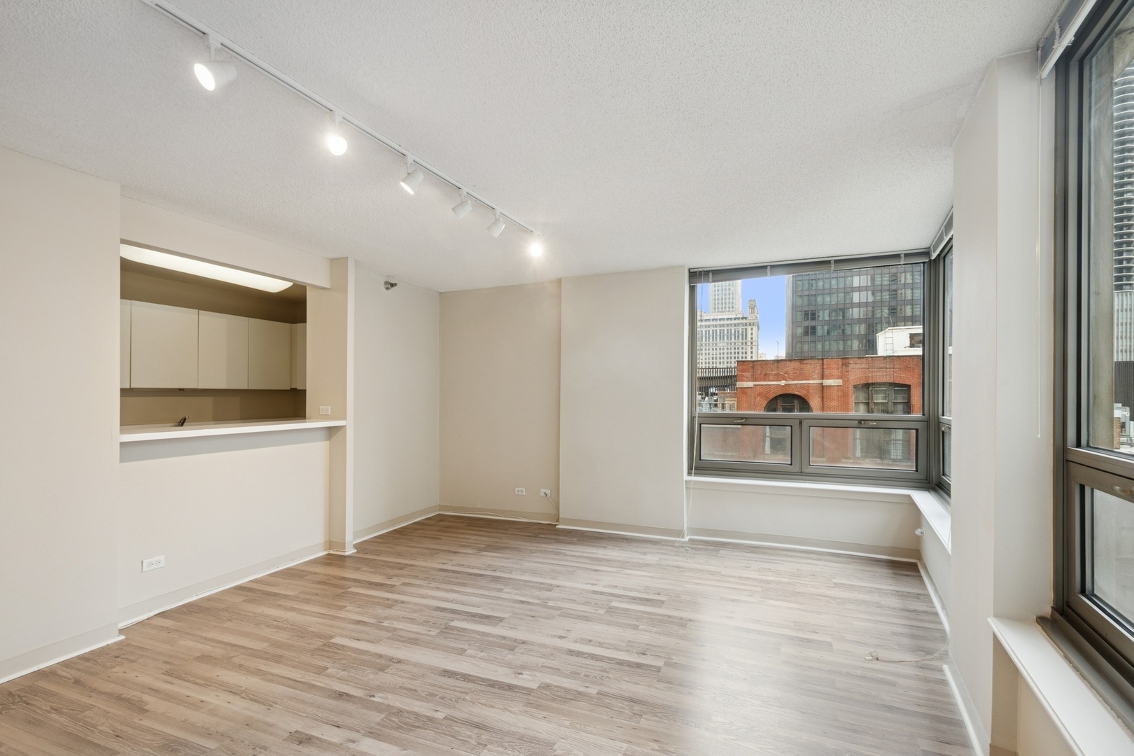 440 N Wabash Avenue 1103