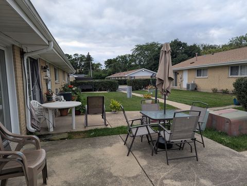Tiny photo for 803 Valley Stream Drive, Wheeling, IL 60090 (MLS # 12449573)