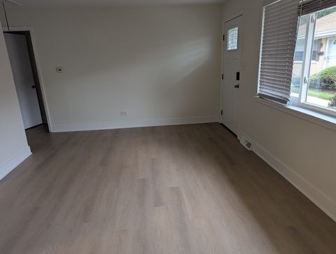Tiny photo for 803 Valley Stream Drive, Wheeling, IL 60090 (MLS # 12449573)