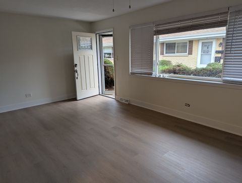 Tiny photo for 803 Valley Stream Drive, Wheeling, IL 60090 (MLS # 12449573)