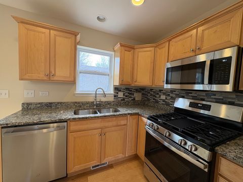 Tiny photo for 845 Hitt Street, Ottawa, IL 61350 (MLS # 12582436)