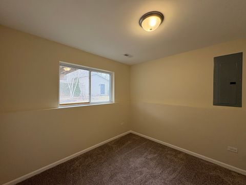 Tiny photo for 845 Hitt Street, Ottawa, IL 61350 (MLS # 12582436)