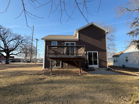 Tiny photo for 845 Hitt Street, Ottawa, IL 61350 (MLS # 12582436)