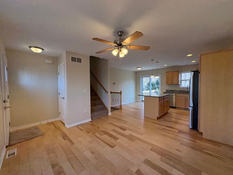 Tiny photo for 845 Hitt Street, Ottawa, IL 61350 (MLS # 12582436)