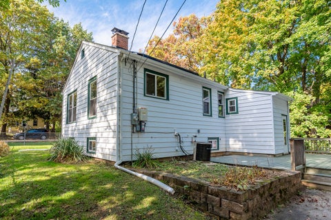 Tiny photo for 513 Whitney Avenue, Winthrop Harbor, IL 60096 (MLS # 12789777)