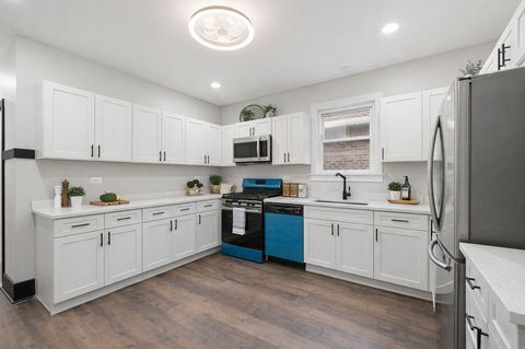 Tiny photo for 8418 S Essex Avenue, Chicago, IL 60617 (MLS # 12596142)