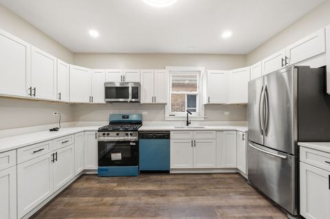 Tiny photo for 8418 S Essex Avenue, Chicago, IL 60617 (MLS # 12596142)