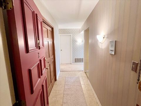 Tiny photo for 511 COVENTRY Lane #2, Crystal Lake, IL 60014 (MLS # 12508027)