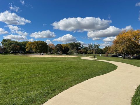 Tiny photo for 511 COVENTRY Lane #2, Crystal Lake, IL 60014 (MLS # 12508027)