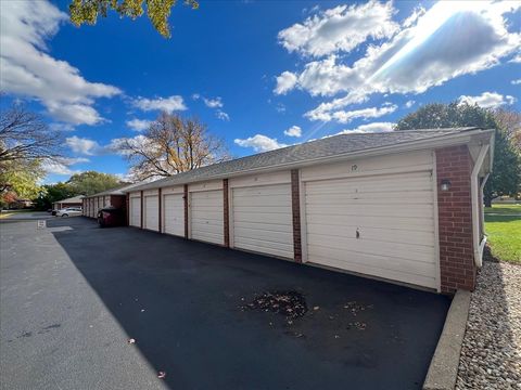 Tiny photo for 511 COVENTRY Lane #2, Crystal Lake, IL 60014 (MLS # 12508027)