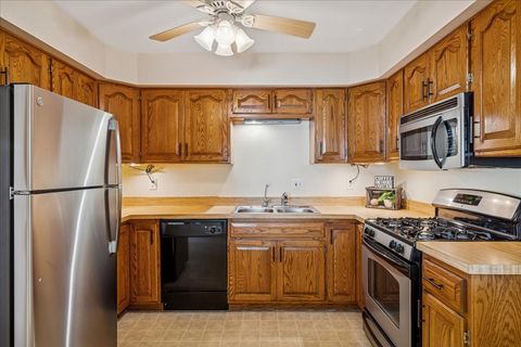 Tiny photo for 511 COVENTRY Lane #2, Crystal Lake, IL 60014 (MLS # 12508027)