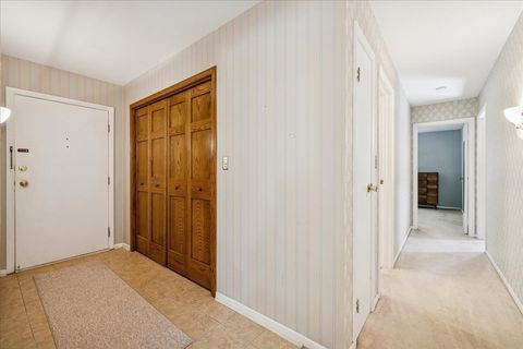 Tiny photo for 511 COVENTRY Lane #2, Crystal Lake, IL 60014 (MLS # 12508027)