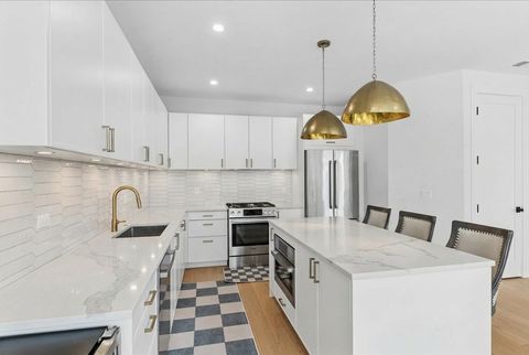 Tiny photo for 3018 W Lyndale Street #2, Chicago, IL 60647 (MLS # 12610518)