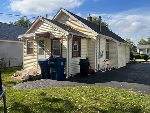 Photo of 1917 Honore Avenue, North Chicago, IL 60064 (MLS # 12505924) Photo of 1917 Honore Avenue, North Chicago, IL 60064 (MLS # 12505924)