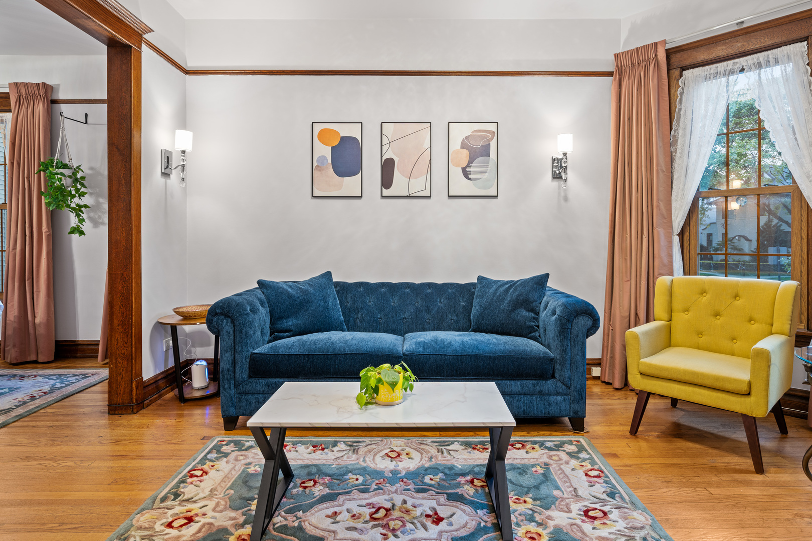 3905 N Seeley Avenue 1